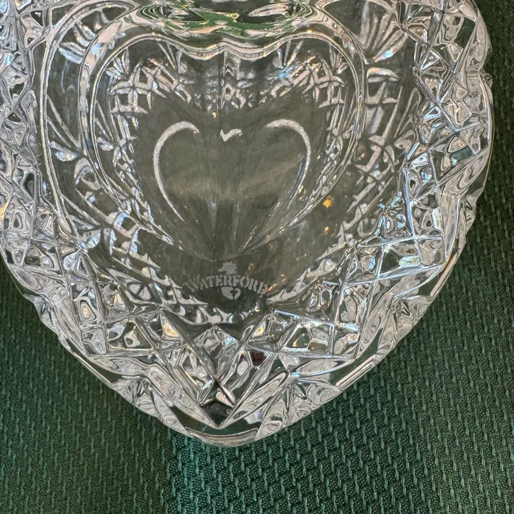 Waterford Crystal With Love Heart Shaped Covered Trinket Box - Picture 3 of 8